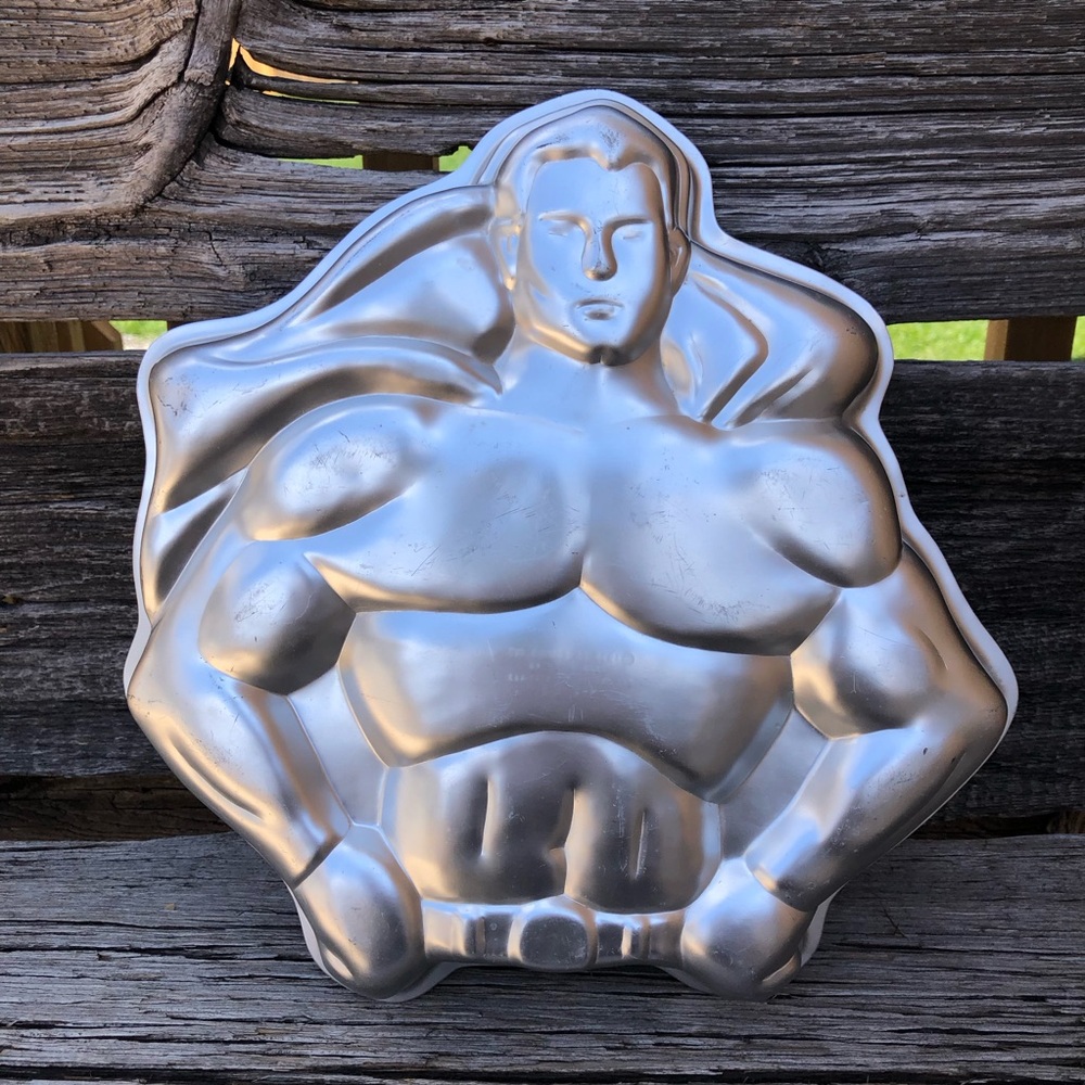 Vintage Wilton DC Comics Superhero Superman or Batman 1977 aluminum Cake Pan 70s